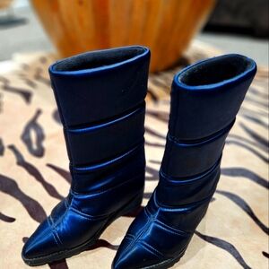New, never worn navy blue quilted boots
